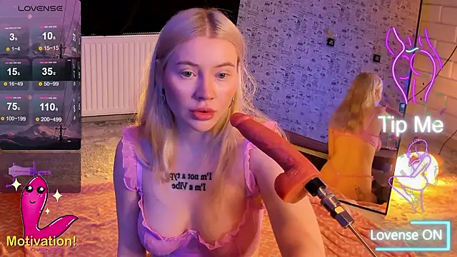 Lillie Berry online show from 02/20/26, 04:42