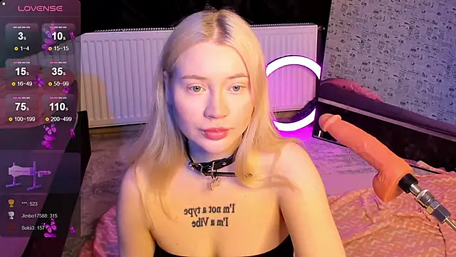 Lillie Berry online show from 02/25/26, 04:34