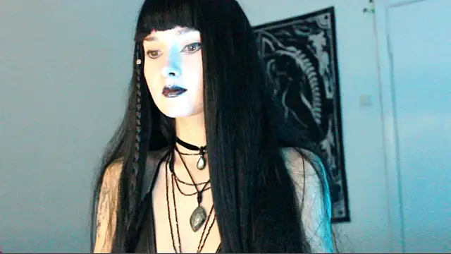 midnightsiren777 online show from 02/12/26, 10:31