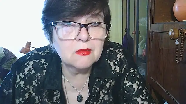 VeronicaGold511 online show from 05/27/26, 06:54