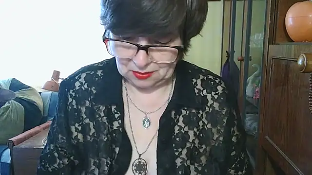 VeronicaGold511 online show from 06/04/26, 07:02