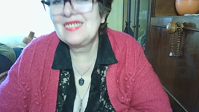 VeronicaGold511 online show from 04/24/26, 07:10