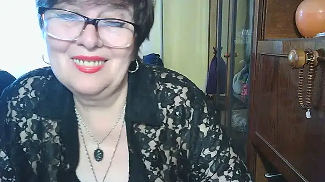VeronicaGold511 online show from 05/08/26, 07:01