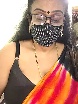 sweet-lotus online show from 10/17/25, 09:45