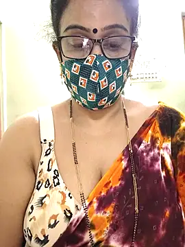 sweet-lotus online show from 12/23/25, 05:18