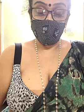 sweet-lotus online show from 11/07/25, 09:03