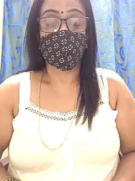 sweet-lotus online show from 02/25/26, 04:18