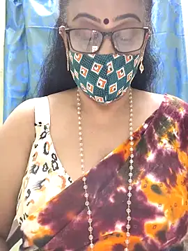 sweet-lotus online show from 10/26/25, 05:24