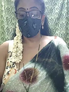 sweet-lotus online show from 10/15/25, 05:21