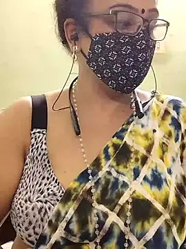 sweet-lotus online show from 09/22/25, 04:07