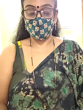 sweet-lotus online show from 12/20/25, 05:54