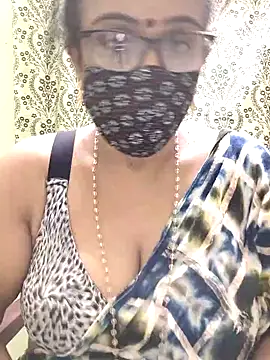 sweet-lotus online show from 09/22/25, 05:19