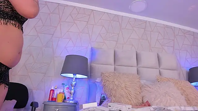 Yara Bliss  online show from 01/06/26, 05:28