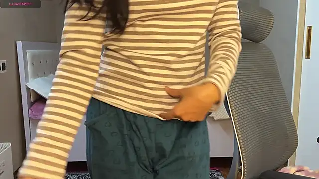 Snapshot of Ms_Seductive07 chatting on 02/16/26, 05:22 Ms Seductive07 online show from 02/16/26, 05:22