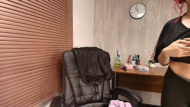 redd pandaa online show from 10/25/25, 04:00