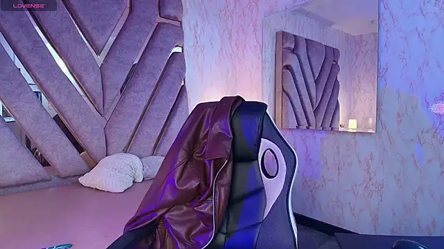 redd pandaa online show from 04/08/26, 03:41