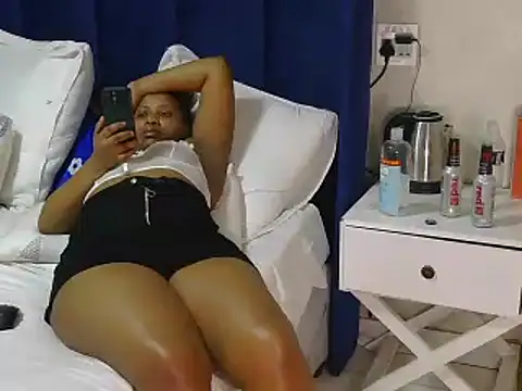 Snapshot of Babysex32 chatting on 10/27/25, 08:32 Babysex32 online show from 10/27/25, 08:32