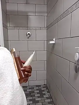 Snapshot of Babysex32 chatting on 11/03/25, 09:13 Babysex32 online show from 11/03/25, 09:13