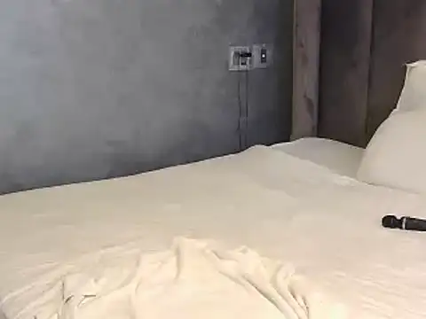 Snapshot of Babysex32 chatting on 12/14/25, 01:39 Babysex32 online show from 12/14/25, 01:39