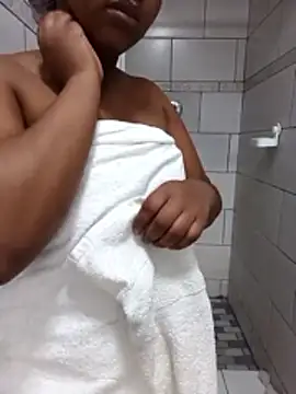 Snapshot of Babysex32 chatting on 11/07/25, 10:09 Babysex32 online show from 11/07/25, 10:09