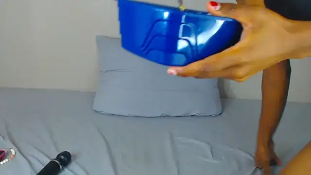 JuicyAdiction online show from 11/16/25, 12:21