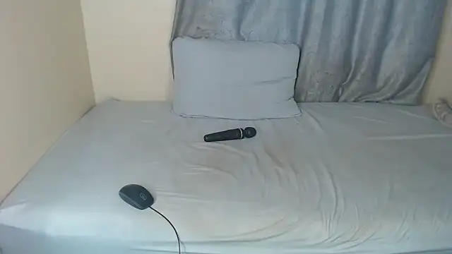 JuicyAdiction online show from 12/17/25, 09:58