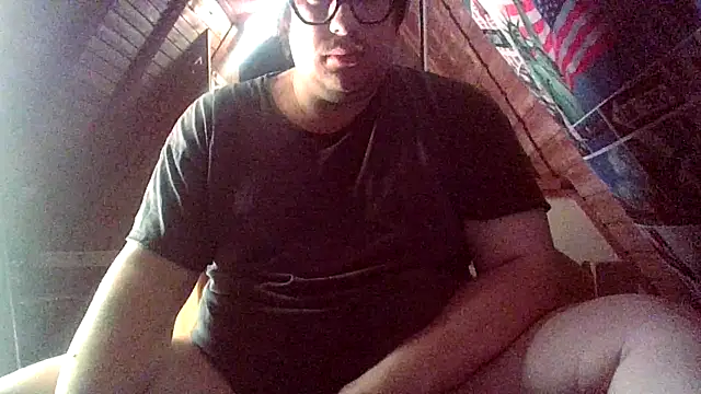 chubbyDavid1998 online show from 10/31/25, 04:03