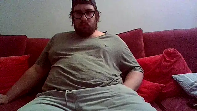 chubbyDavid1998 online show from 12/04/25, 09:08