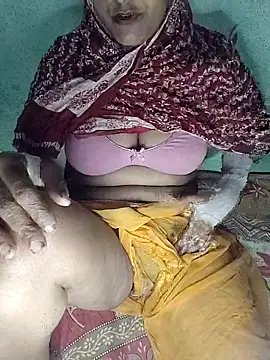 Hotty-Monaa online show from 10/09/25, 05:02