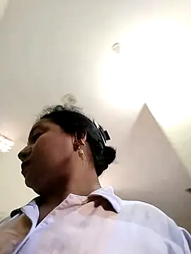 Cute-Janvi20 online show from 10/16/25, 08:11