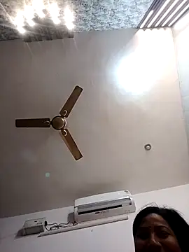 Cute-Janvi20 online show from 04/24/26, 05:15