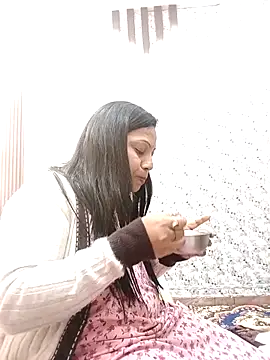 Snapshot of Cute-Janvi20 chatting on 12/21/25, 08:53 Cute-Janvi20 online show from 12/21/25, 08:53