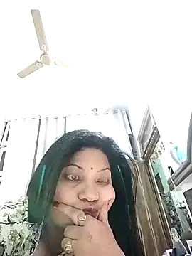 Snapshot of Cute-Janvi20 chatting on 02/19/26, 04:20 Cute-Janvi20 online show from 02/19/26, 04:20