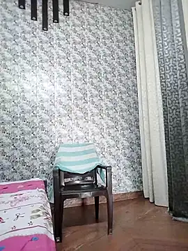 Cute-Janvi20 online show from 05/17/26, 02:55
