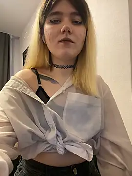 Cherry   Blossom online show from 04/13/26, 02:32