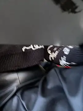 Snapshot of Cherry___Blossom chatting on 11/15/25, 09:24 Cherry Blossom online show from 11/15/25, 09:24