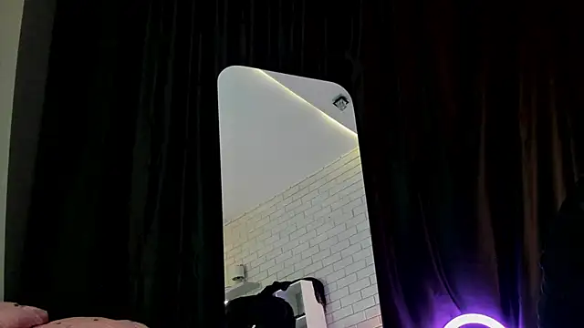 Anjela Botton online show from 12/15/25, 06:25