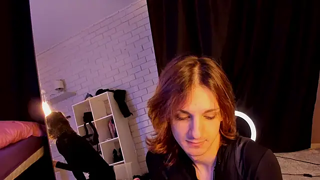 Anjela Botton online show from 12/14/25, 06:13