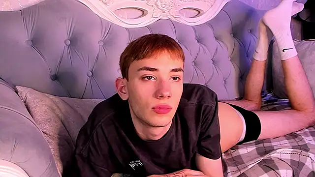 Snapshot of FelixCurtis chatting on 09/25/25, 09:15 FelixCurtis online show from 09/25/25, 09:15