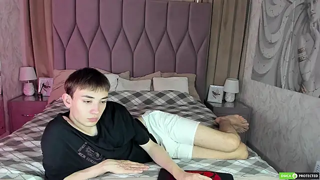 Snapshot of FelixCurtis chatting on 09/23/25, 03:57 FelixCurtis online show from 09/23/25, 03:57