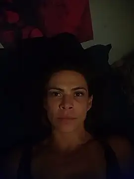 Veronnaink online show from 10/25/25, 03:38