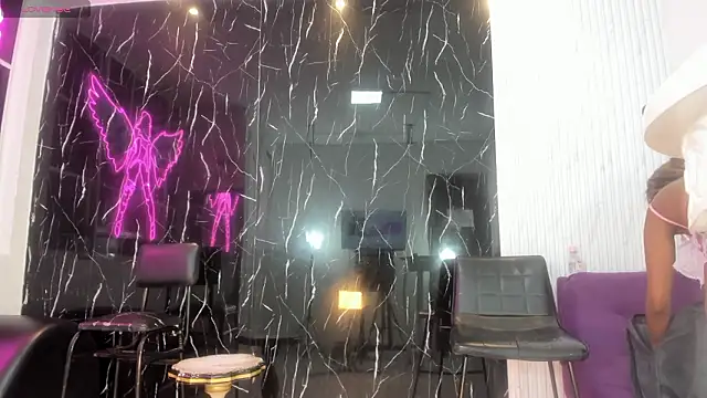 Nini Beyker online show from 02/20/26, 11:56