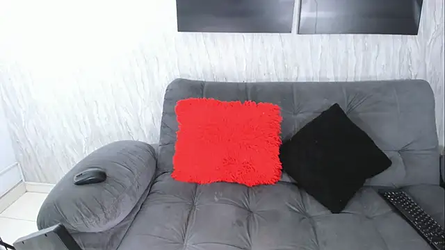 Nini Beyker online show from 11/23/25, 12:59