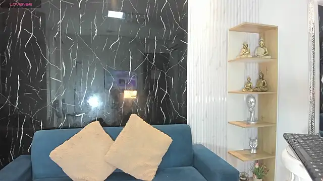 Nini Beyker online show from 03/28/26, 12:28