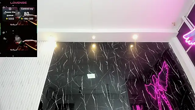 Nini Beyker online show from 01/18/26, 12:30