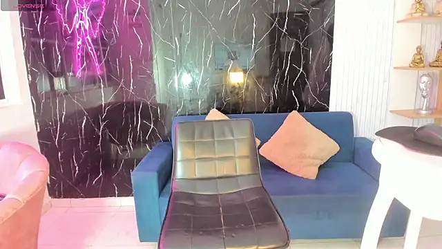 Nini Beyker online show from 03/19/26, 01:11