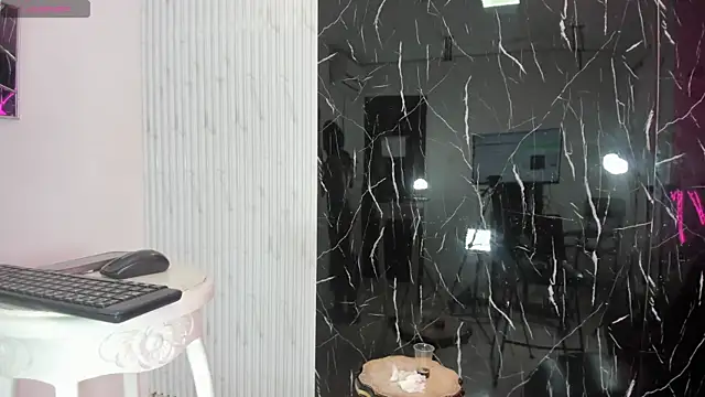 Nini Beyker online show from 01/08/26, 01:28