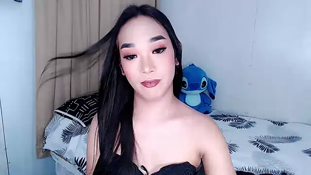 AsianHugeWildSaussage online show from 04/20/26, 01:13