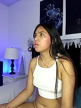 VioletaBliss1 online show from 12/17/25, 11:59