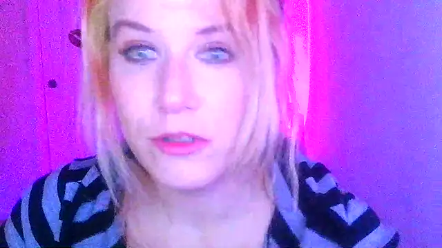 Snapshot of RhondaRump chatting on 03/30/26, 09:00 RhondaRump online show from 03/30/26, 09:00